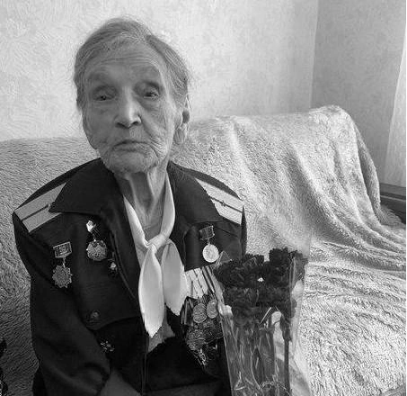 «Служила в СМЕРШ шифровальшицей»: в Волгограде умерла участница Сталинградской битвы Пелагея Нефедова | Источник: Администрация Центрального района / T.me