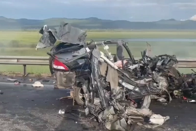 Два человека погибли в ДТП с фурой в Забайкалье