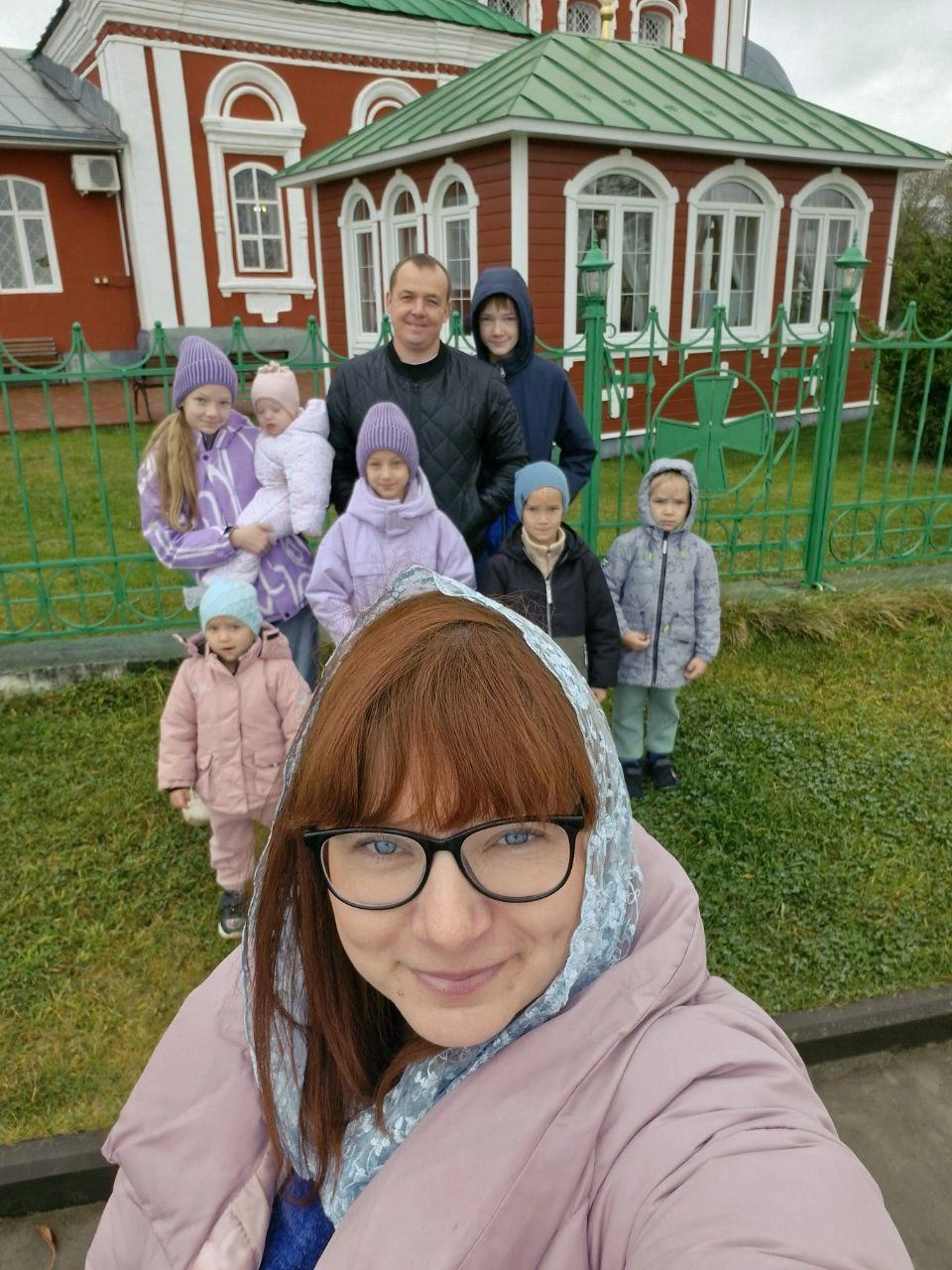 Детей родители растят сами, к помощи родных прибегают только в крайних случаях | Источник: предоставлено Надеждой Вахромеевой