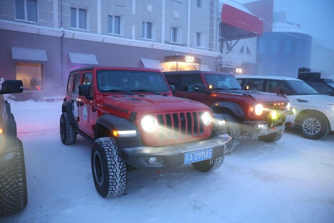 Китайцы поедут на японских и американских тачках в один из самых холодных районов Якутии | Источник: Антон Жондоров / «Эхо столицы»