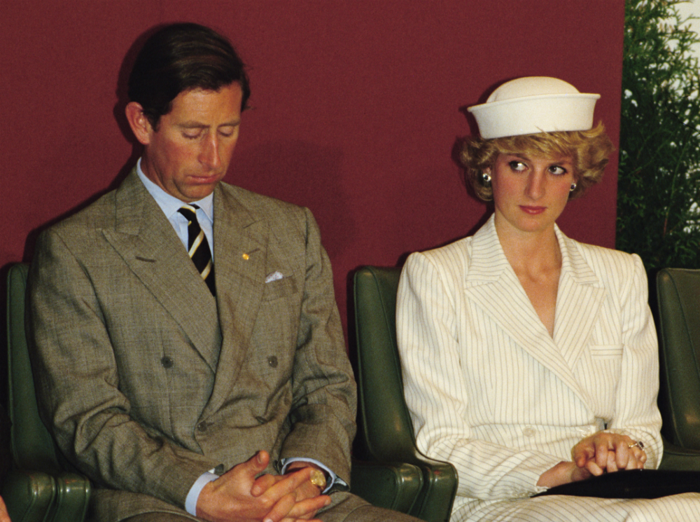 Принц и принцесса Уэльские в детской больнице Мельбурна, октябрь 1985 | marieclaire.ru