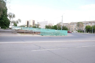 В Оренбурге из-за ремонта тепломагистрали перекроют участок дороги