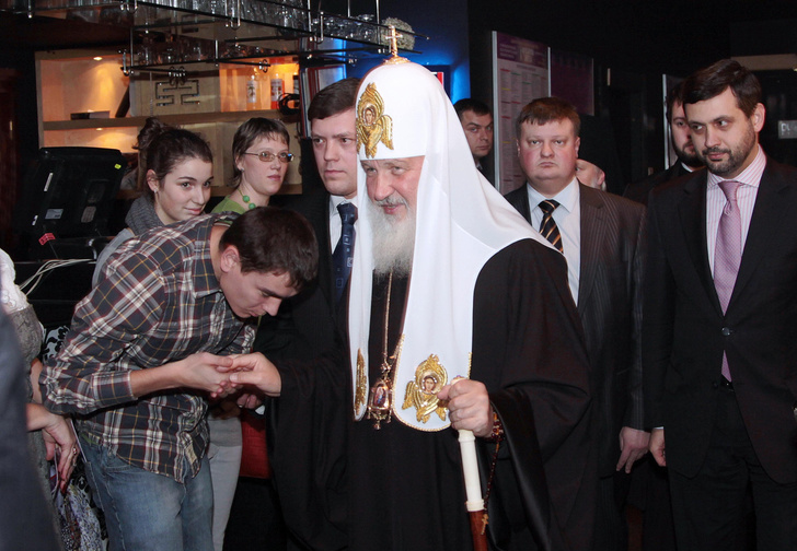Автомобиль Патриарха Кирилла попал в ДТП в центре Москвы