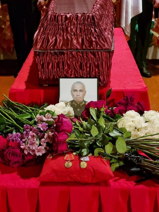 У Евгения Швалева осталась семья | Источник: Ришат Мансуров / Vk.com