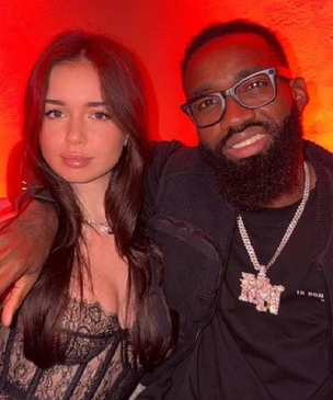 Камерунский футболист из «Динамо» Муми Нгамалё изменил блогерше Никки Сей и выгнал ее из дома