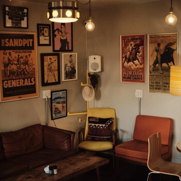 Coffee on Orange | Источник: Вероника Заварзина