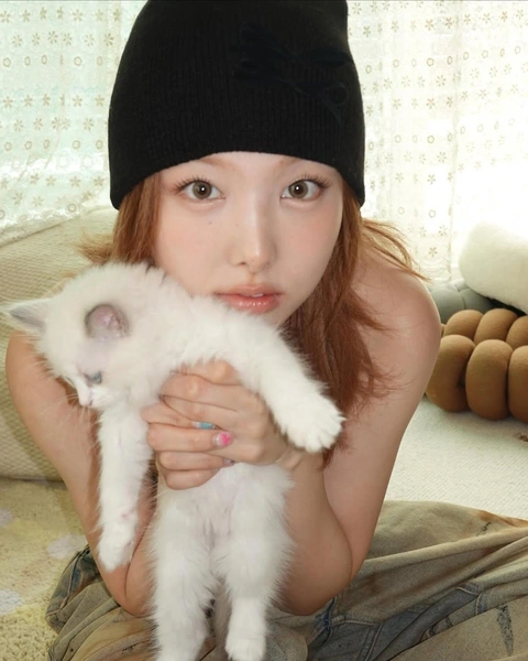 Источник: @nayeonyny