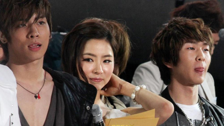 Темная сторона k-pop: личная драма и причины смерти Ким Джон Хёна из SHINee