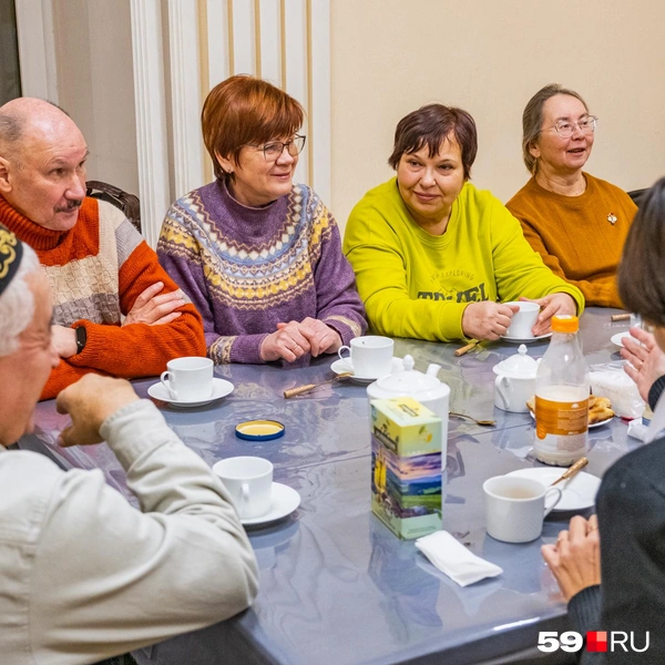 Здесь говорят, что заваривать чай и подбирать для него травы — целое искусство | Источник: Тимофей Калмаков / 59.RU