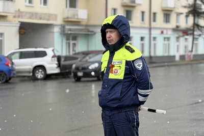 В Магадане водителям вручили георгиевские ленты