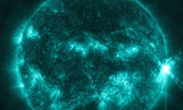 Самая мощная за лето вспышка произошла на Солнце: прогноз магнитных бурь