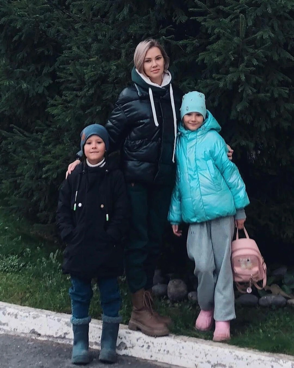 Лиза одна воспитывает двоих детей | Источник: lisa.veremey / Instagram* (деятельность соцсети запрещена на территории РФ)