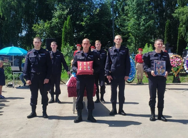 В Ряжском районе простились с подполковником Сергеем Москвичевым | ya62.ru