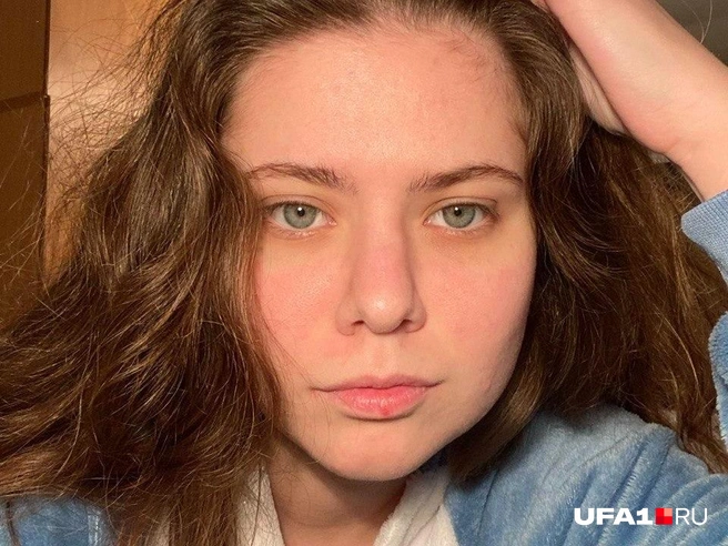 Нет, это не здоровая кожа. Здесь всё замазано | Источник: Яна Пяева / UFA1.RU