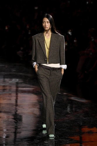 Идеальная база — брюки на осень-зиму 2025/26: лучшие модели у российских брендов Идеальная база — брюки на осень-зиму 2025/26: лучшие модели у российских брендов