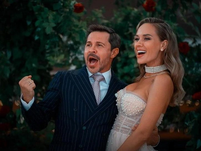 Зоя Фуць призналась, что дважды расходилась с Деревянко до свадьбы и до сих пор привыкает к жизни с актером | Источник: zoi.futs / Instagram (экстремистская организация, деятельность запрещена на территории РФ)