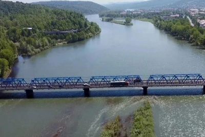 Девочка провалилась под лед на реке Уса в Кузбассе