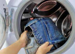 Как часто нужно стирать джинсы, чтобы их не испортить — а вы знали?