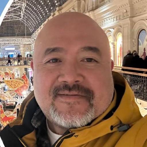 <p>Темур Абдуллаев</p>