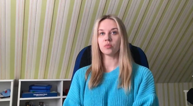 Елена утверждает, что Парамонов оказывает психологическое давление на детей | Источник: Скриншот из видео Елены Мезниковой / Vkontakte