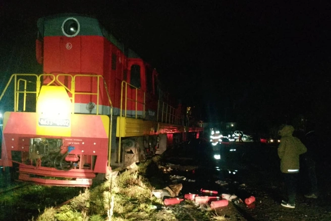 Поджог тепловоза на станции в Ломоносове стал уголовным делом о теракте. Подозреваемый задержан | Источник: Росгвардия. Северо-Западный округ