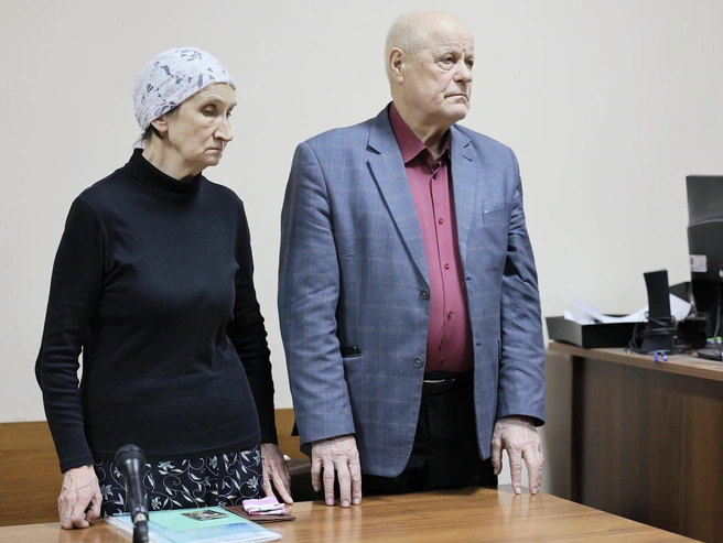 Мать обвиняемого пришла в суд, чтобы поддержать сына. | Источник: Наталья Лапцевич 