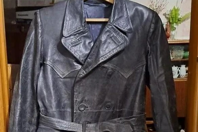 В Волгограде продают плащ генерала из «Музыки»