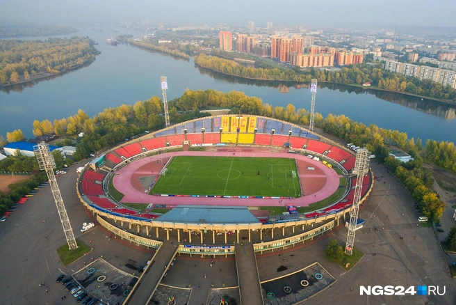 Вот так стадион выглядел до реконструкции | ngs24.ru