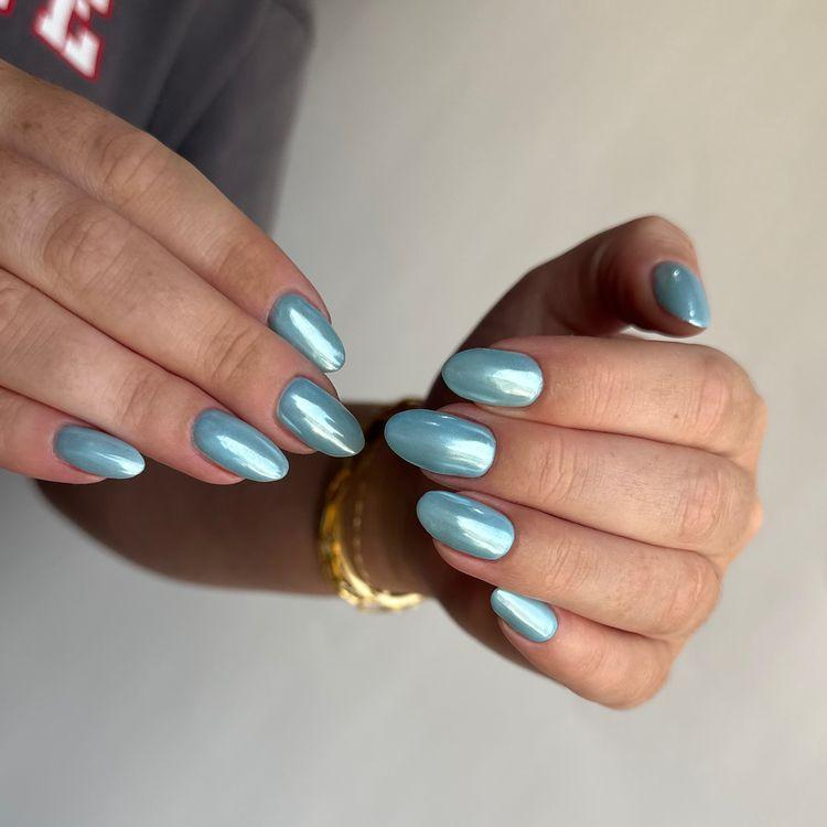       :   2025   chrome nails
