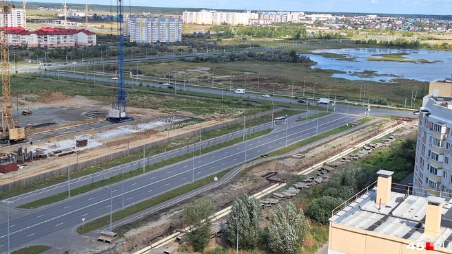 На улице Фарафонова обустроят ливневую канализацию с водотведением в реку Черную | Источник: Александр Лисихин / 45.RU