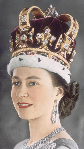 Драгоценности монархов: роскошные коронационные украшения, о которых мечтают все королевы и принцессы