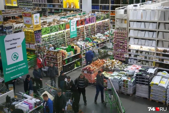 Компания формально отстроилась от французских собственников, но временному управлению это не помешало  | Источник: Михаил Шилкин 