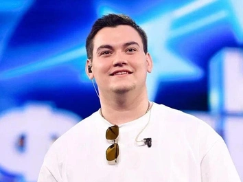 Александр Круг расписался с девушкой Ульяной, которую нашел на шоу «Давай поженимся!»