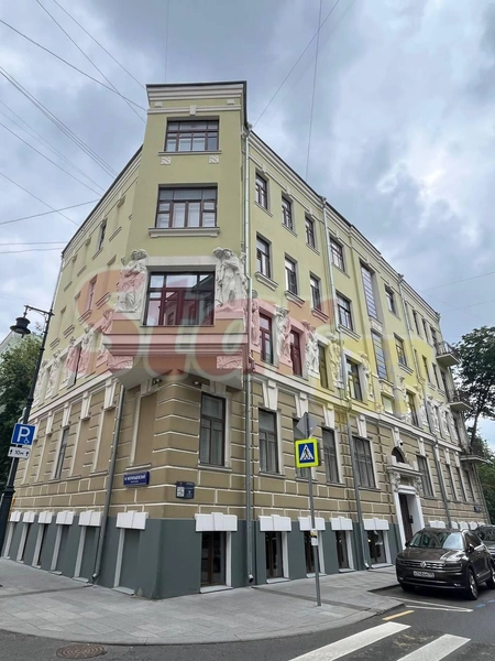 Площадь квартиры Ефремова в Плотниковом переулке составляет 148,5 кв метров