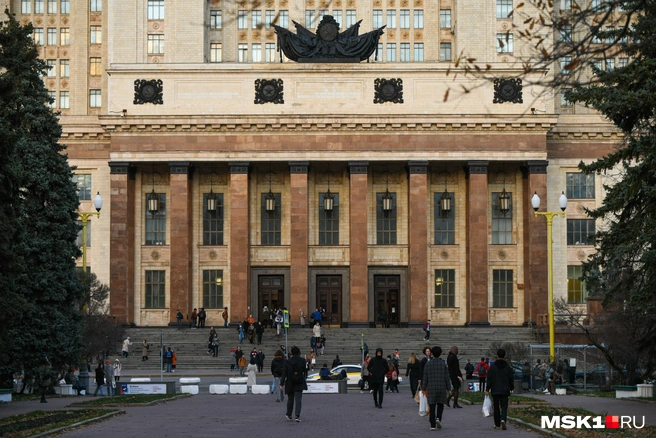 МГУ давно лидирует среди российских вузов | Источник: Артем Устюжанин / MSK1.RU