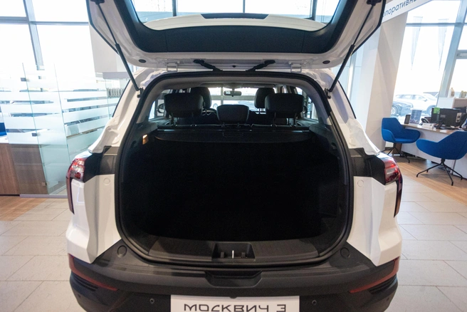 «Автостат» скорректировал сценарии развития авторынка в России в 2025 году | Источник: Владислав Лоншаков / E1.RU