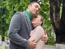 «Когда орете „неплательщик“, хоть включайте голову»: Гобозов прояснил ситуацию с алиментами Устиненко