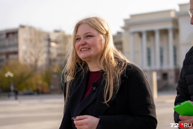 Тюменка активно занимается танцами и ходит к специалистам, которые помогают ей восстанавливаться  | Источник: Илья Чикотин / 72.RU 