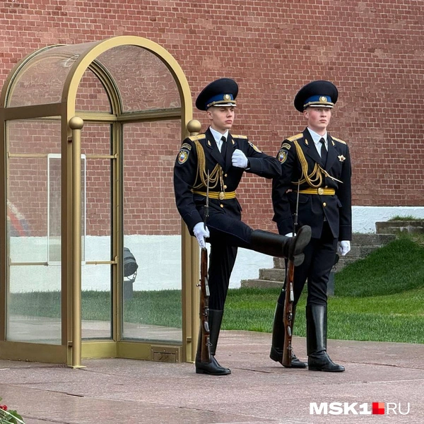 Смена Почетного Караула в Александровском саду: президентский полк | Источник: Артем Устюжанин / MSK1.RU