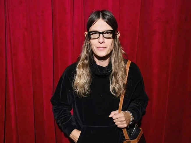 Лисовец уже нашел подходящий костюм для встречи Нового года и готов рассказать, что подобрать вам | Источник: vladislavlisovets / Instagram.com (экстремистская организация, деятельность запрещена на территории РФ)