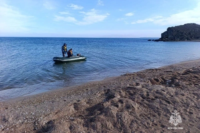 На четвертый день ищут рыбаков в Азовском море