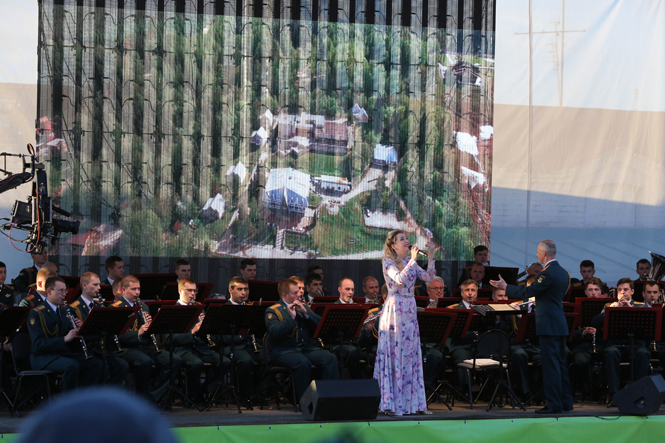 Певица Алена Гузь