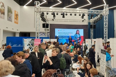 На ярмарке трудоустройства в Астрахани представлено 3 тыс. вакансий