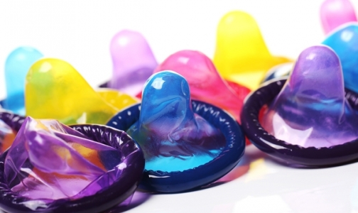 Минздрав хочет видеть больше российских презервативов в аптеках