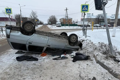 В Воронежской области пьяный водитель протаранил светофор