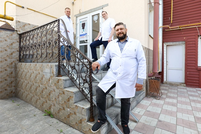 После прохождения курса «28 дней» пациент может в любой момент обратиться за поддержкой специалистов | Источник: клиника «Свобода»