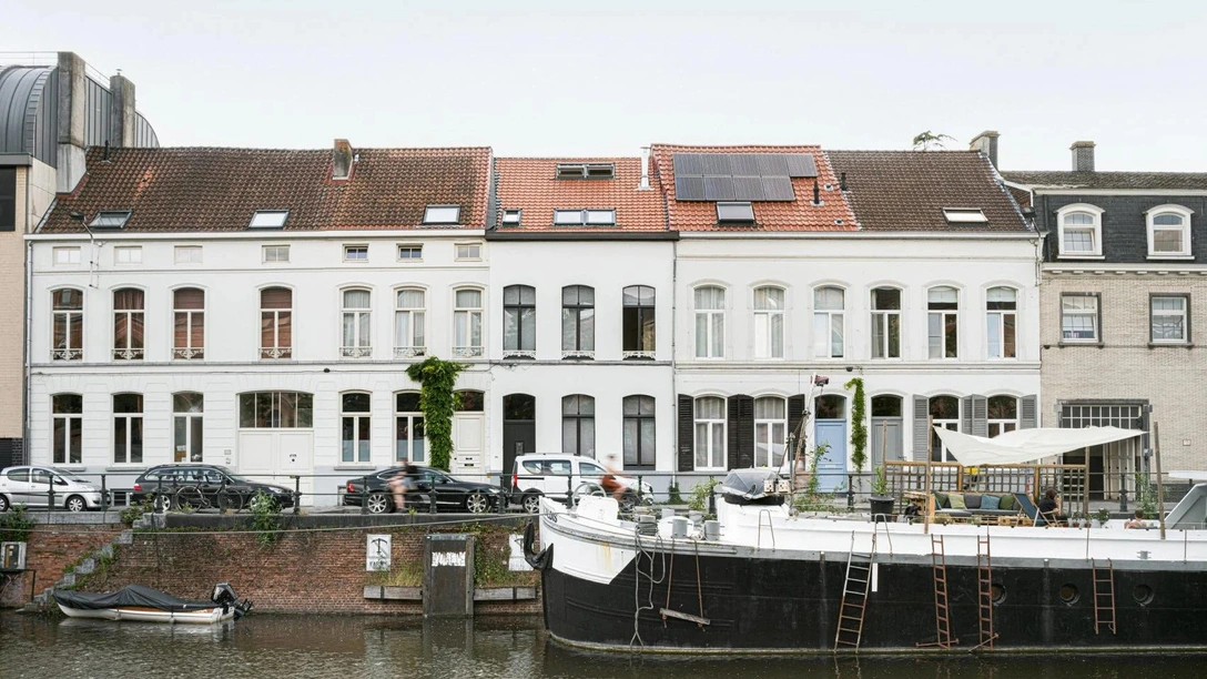 Современная пристройка к таунхаусу в Бельгии | Источник: Джерон Веррехт