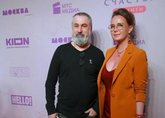 Мама Децла о новой жене-тарологе Толмацкого: «В сериале „Золотое дно“ такую чуть не прибили за предсказания»