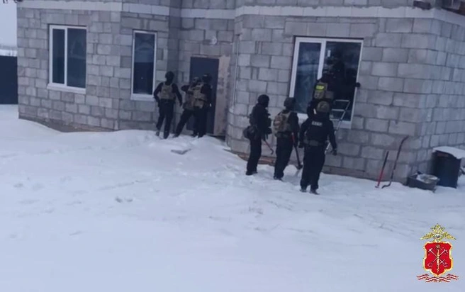 Двое «химиков» заключены под стражу после раскрытия нарколаборатории в Ленобласти | Источник: пресс-служба ГУ МВД России по Санкт-Петербургу и Ленинградской области