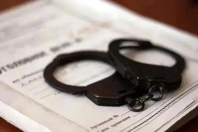 Молодого человека задержали настолько быстро, что он не успел избавиться от телефона | Источник: УВД Сочи